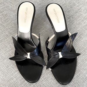 Sergio Rossi Black Petal Heels/Excellent Condition